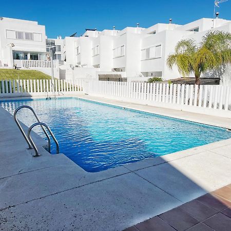 A Levante Conil- Solo Familias Y Parejas Кониль-де-ла-Фронтера Экстерьер фото